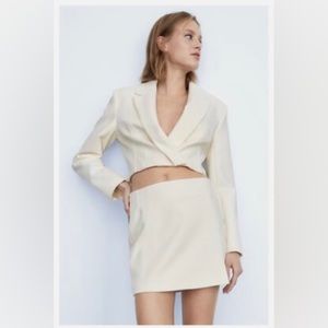 Zara Cream Viscose Mini Skirt with Slit - Sz M